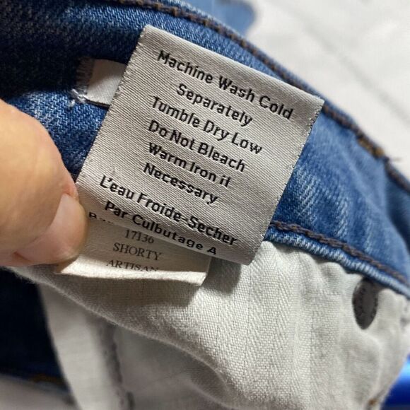 James Jeans Shorty High Rise Denim Cut Off Jean Shorts Raw Hem 3" Size 26 - Picture 14 of 14